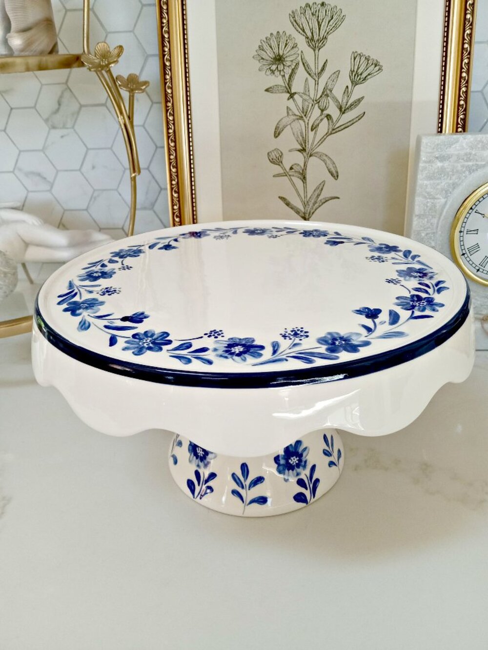 NEW! BEAUTIFUL BLUE & WHITE FLORAL CAKE STAND RISER